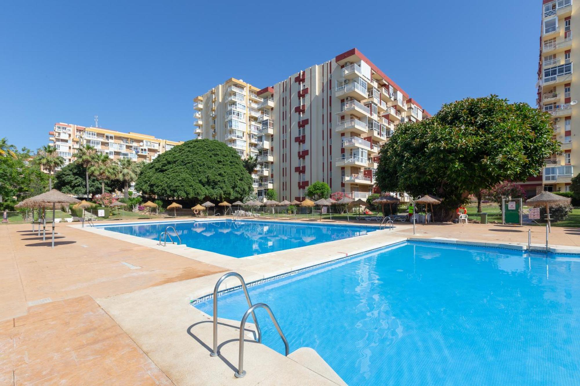 Apartamento Agata 2024 ベナルマデナ エクステリア 写真