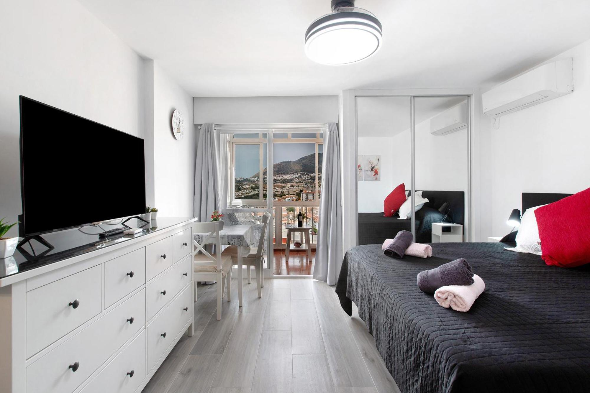 Apartamento Agata 2024 ベナルマデナ エクステリア 写真